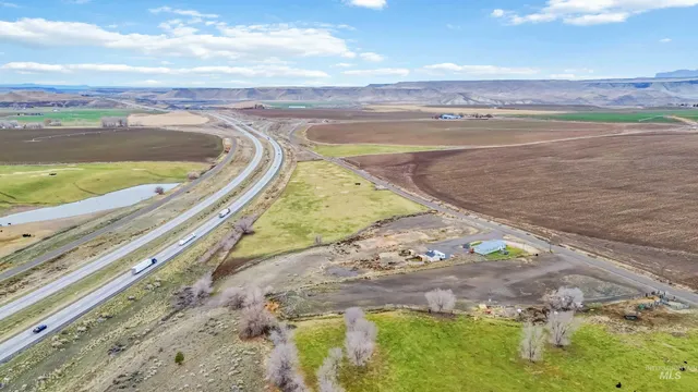 $415,000 | 5827 East Little Basin Road, King Hill, ID 83633