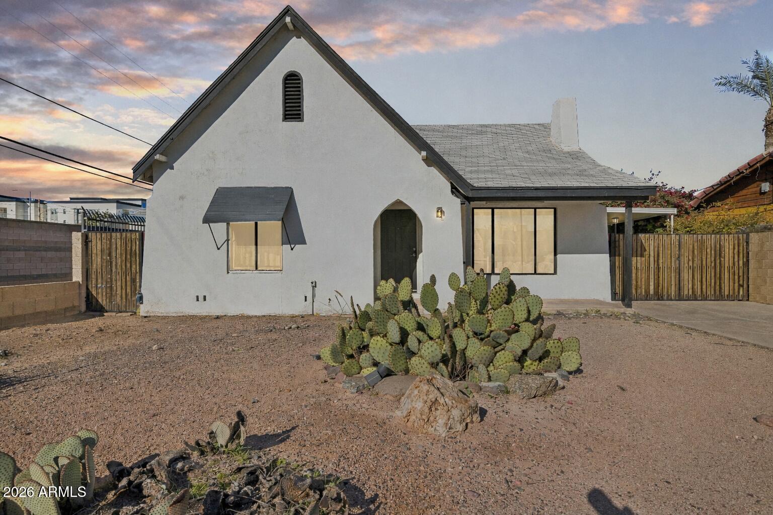 1614 East Roma Avenue Phoenix, AZ 85016 - Photo 6 of 47 Dusk on Roma