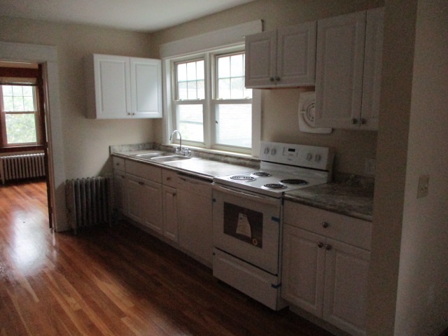 15 Mammoth Road Manchester, NH 03109 - Photo 13 of 22