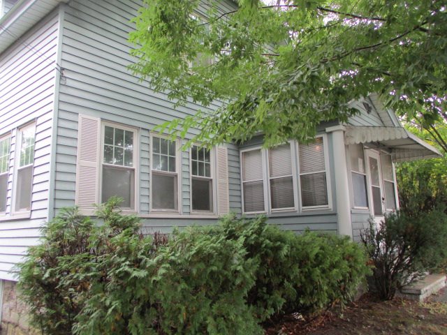 15 Mammoth Road Manchester, NH 03109 - Photo 4 of 22