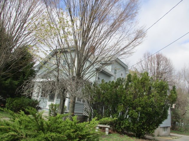 15 Mammoth Road Manchester, NH 03109 - Photo 6 of 22