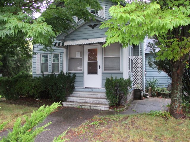 15 Mammoth Road Manchester, NH 03109 - Photo 7 of 22