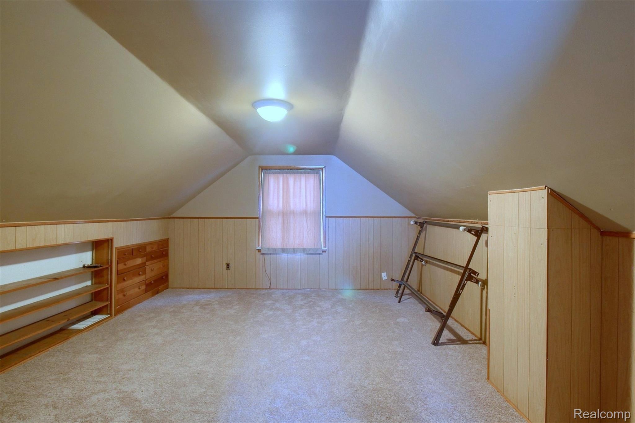 6587 Pelham Road Allen Park, MI 48101 - Photo 11 of 23 11-Master Bedroom.jpg