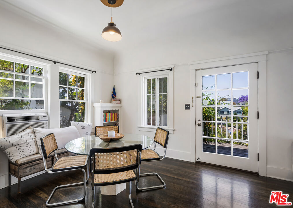 1120 West Edgeware Road Los Angeles, CA 90026 - Photo 16 of 32