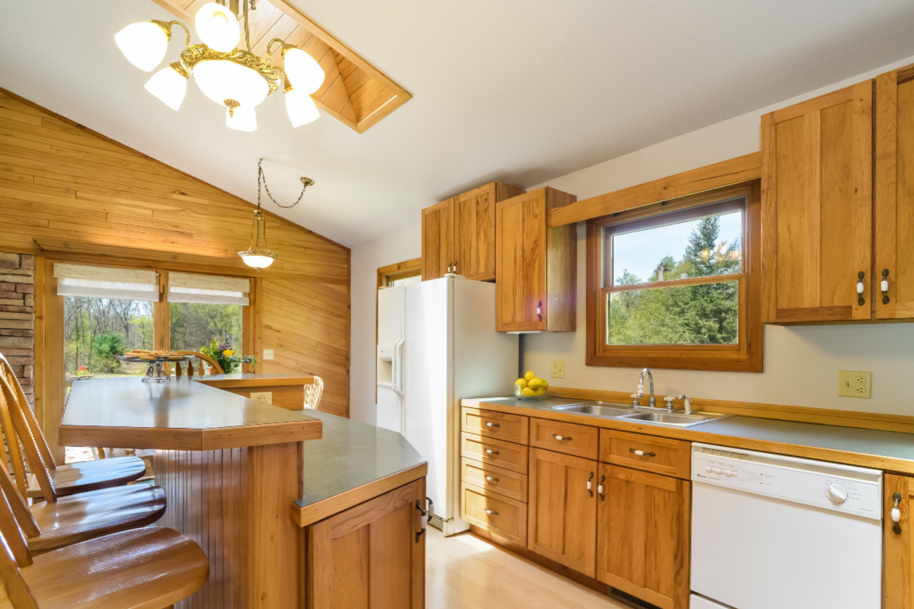 2699 Simonelli Road Muskegon, MI 49445 - Photo 11 of 33 011-Kitchen-4172767-large