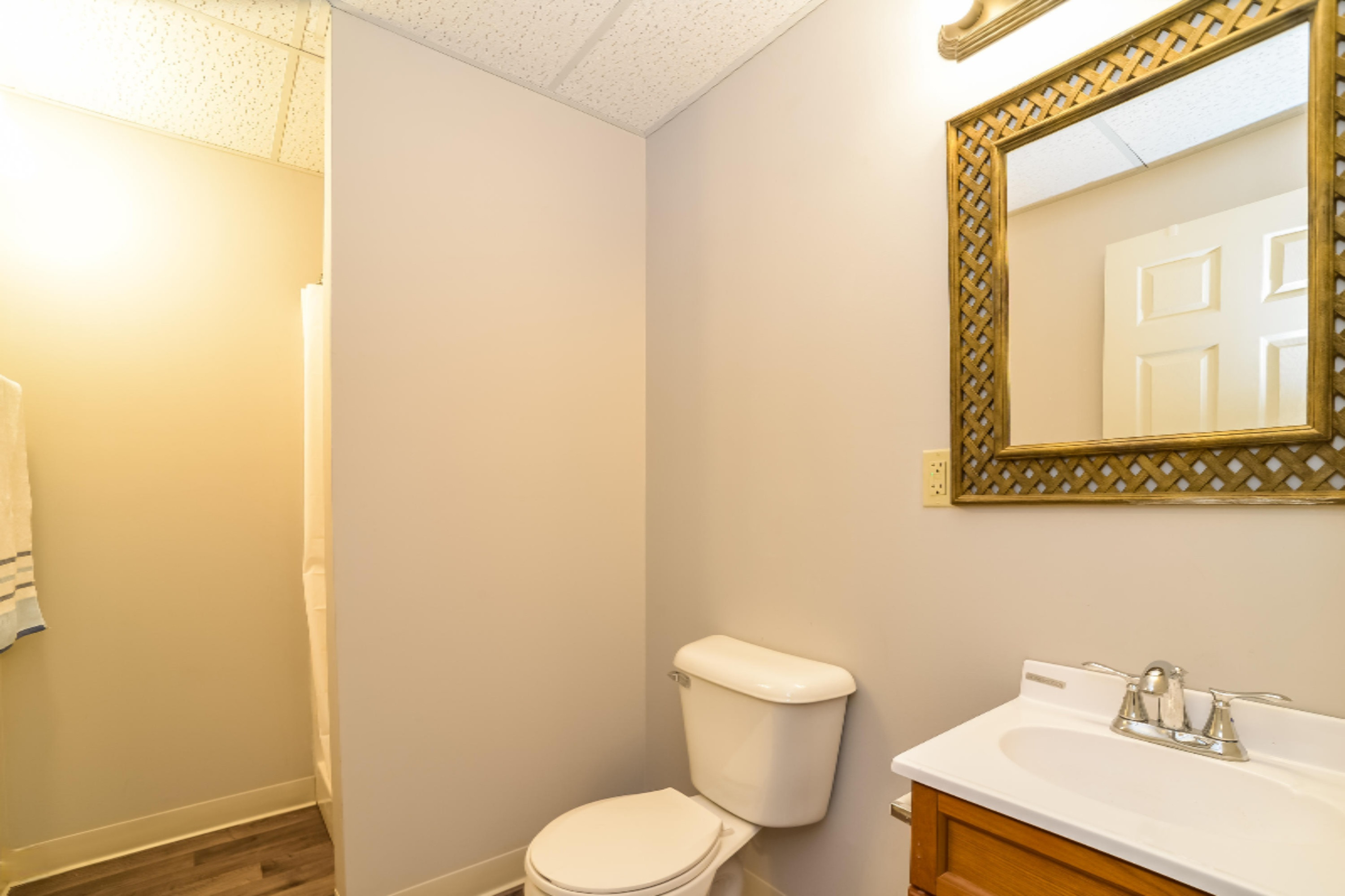 2699 Simonelli Road Muskegon, MI 49445 - Photo 22 of 33 024-Bathroom-4172775-large