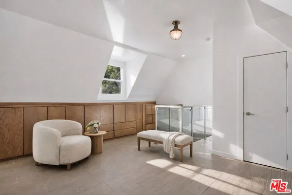 $4,998,000 | 2633 North Commonwealth Avenue, Los Angeles, CA 90027