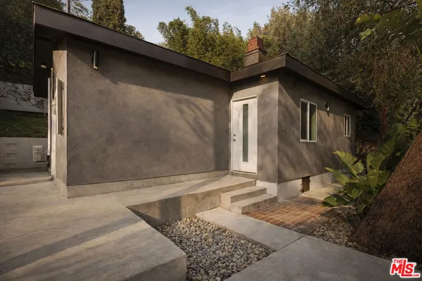 $4,998,000 | 2633 North Commonwealth Avenue, Los Angeles, CA 90027