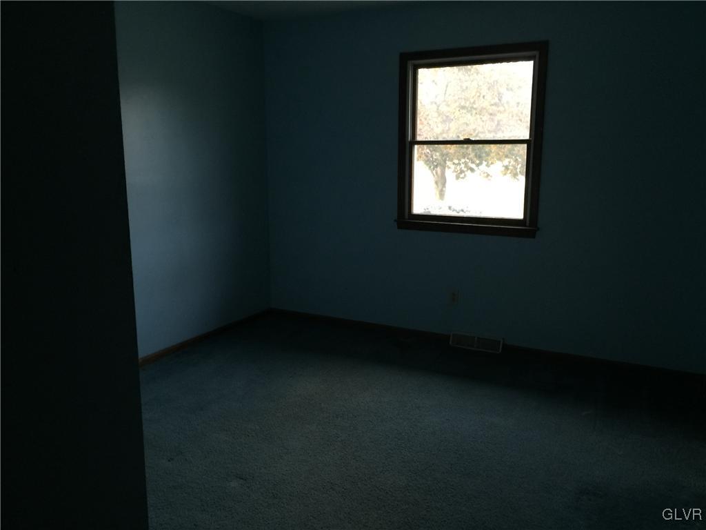 1815 Meadows Road Hellertown, PA 18055 - Photo 11 of 12 Gallery Image 11