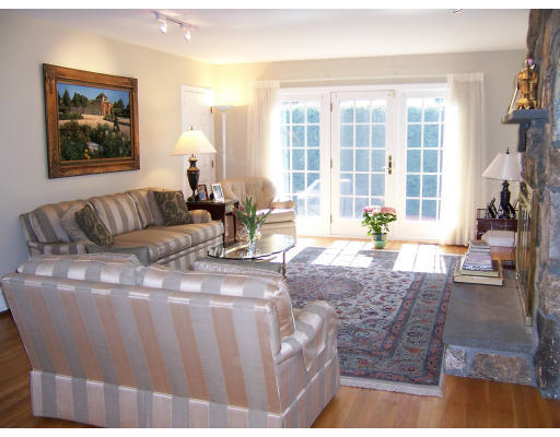 103 Cynthia Road Needham, MA 02494 - Photo 15 of 25