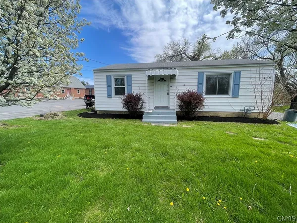 $2,000 | 429 Beechwood Avenue, Salina, NY 13088