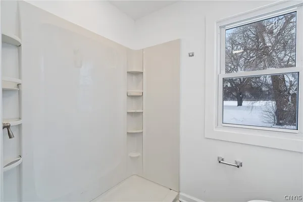 $2,000 | 429 Beechwood Avenue, Salina, NY 13088