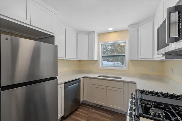 $2,000 | 429 Beechwood Avenue, Salina, NY 13088