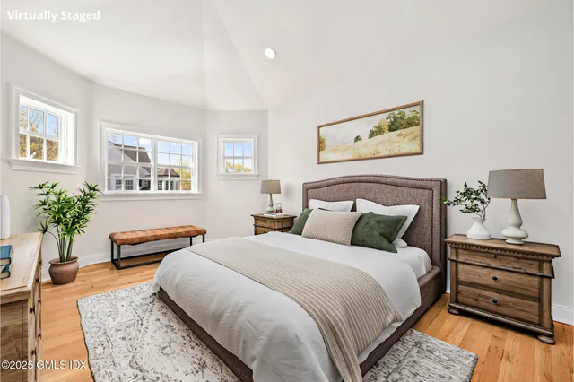 $1,250,000 | 147 Holly Hill Lane, Unit 2, Greenwich, CT 06830