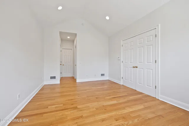 $1,250,000 | 147 Holly Hill Lane, Unit 2, Greenwich, CT 06830