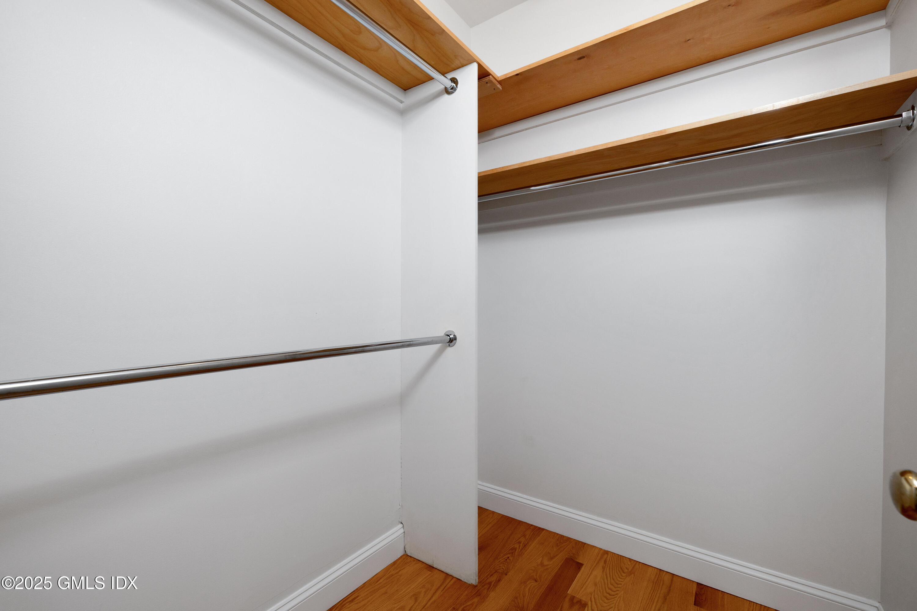 147 Holly Hill Lane, Unit 2 Greenwich, CT 06830 - Photo 18 of 33 29-0Y2A5712