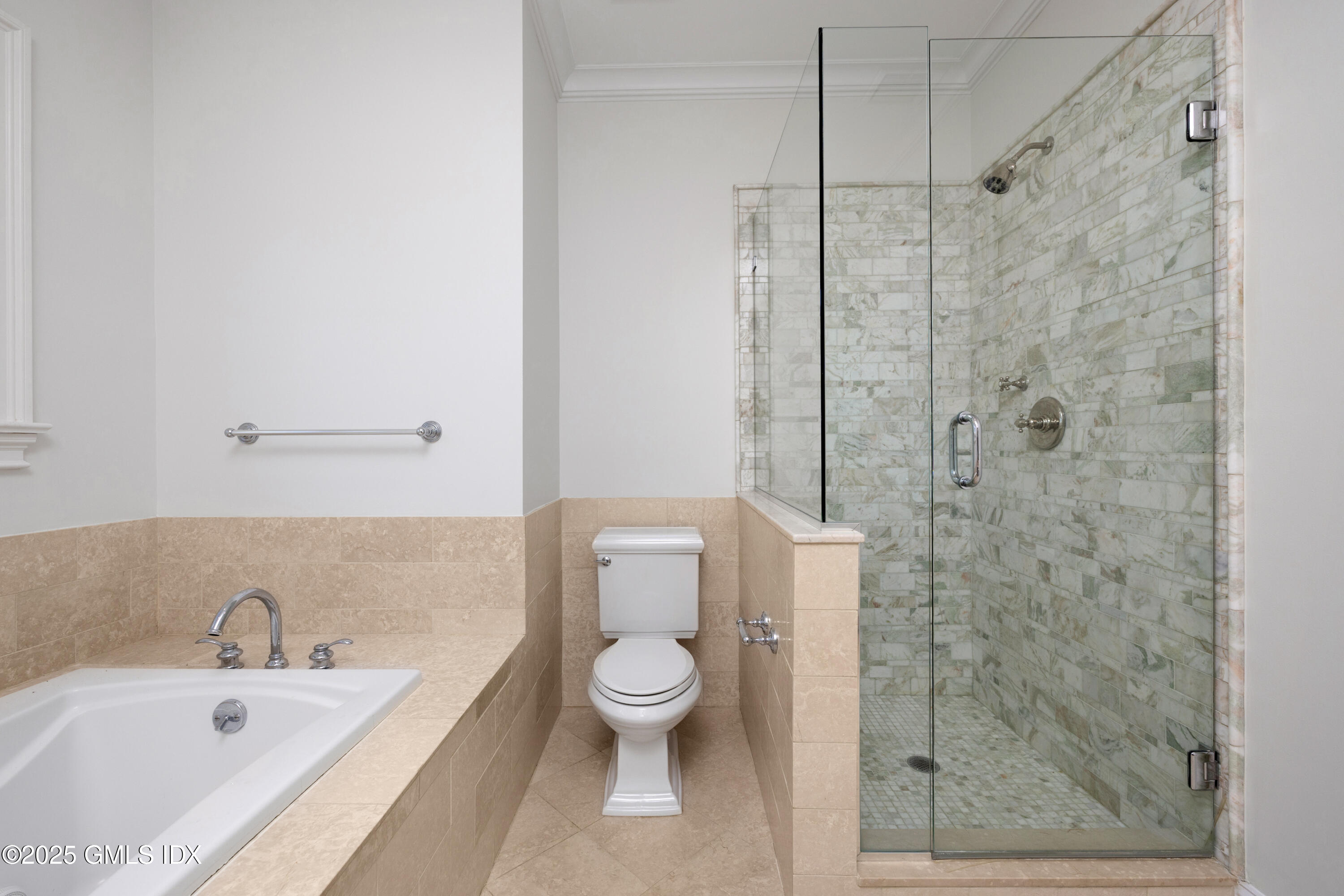 147 Holly Hill Lane, Unit 2 Greenwich, CT 06830 - Photo 19 of 33 23-0Y2A5720