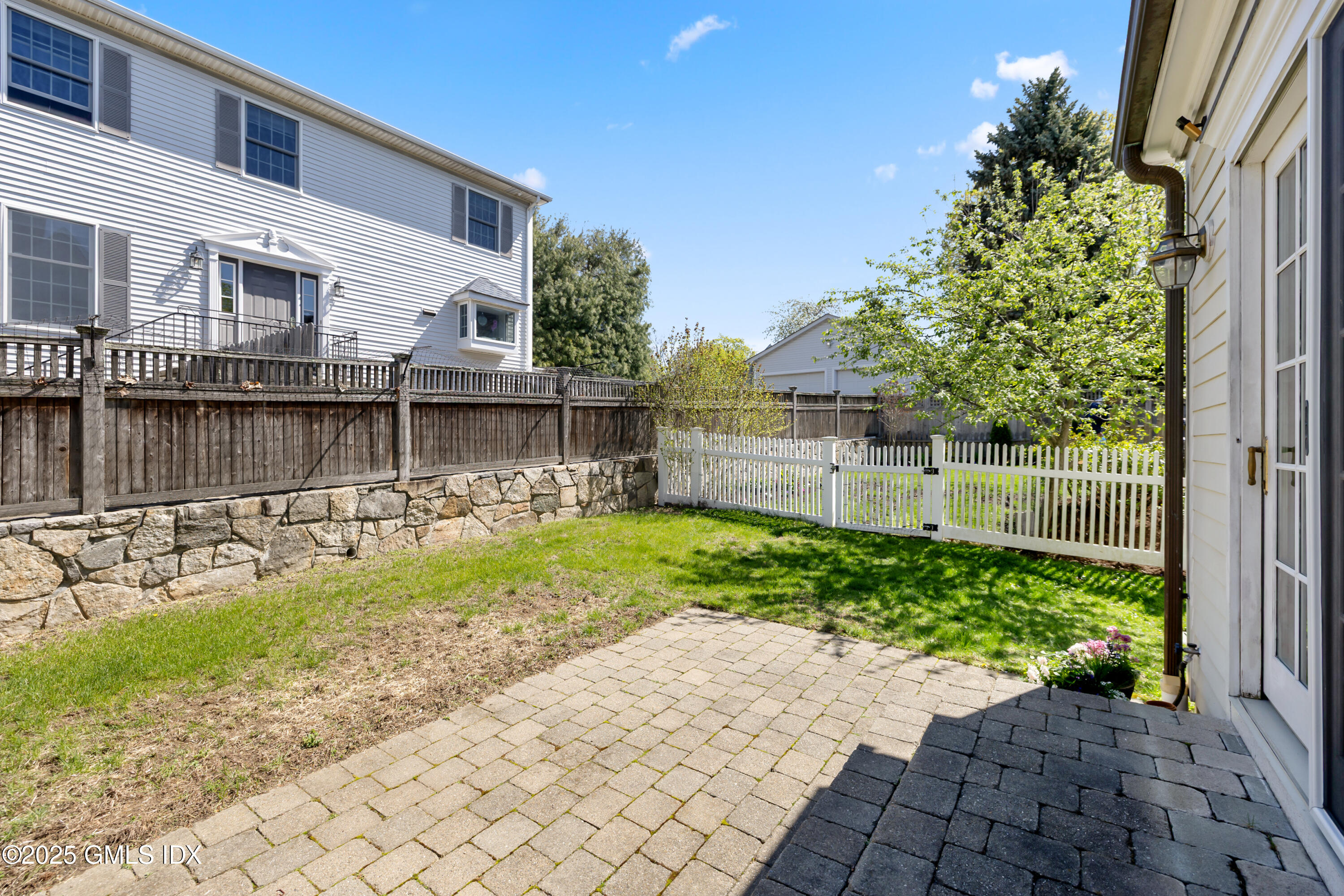 147 Holly Hill Lane, Unit 2 Greenwich, CT 06830 - Photo 28 of 33 36-0Y2A5837