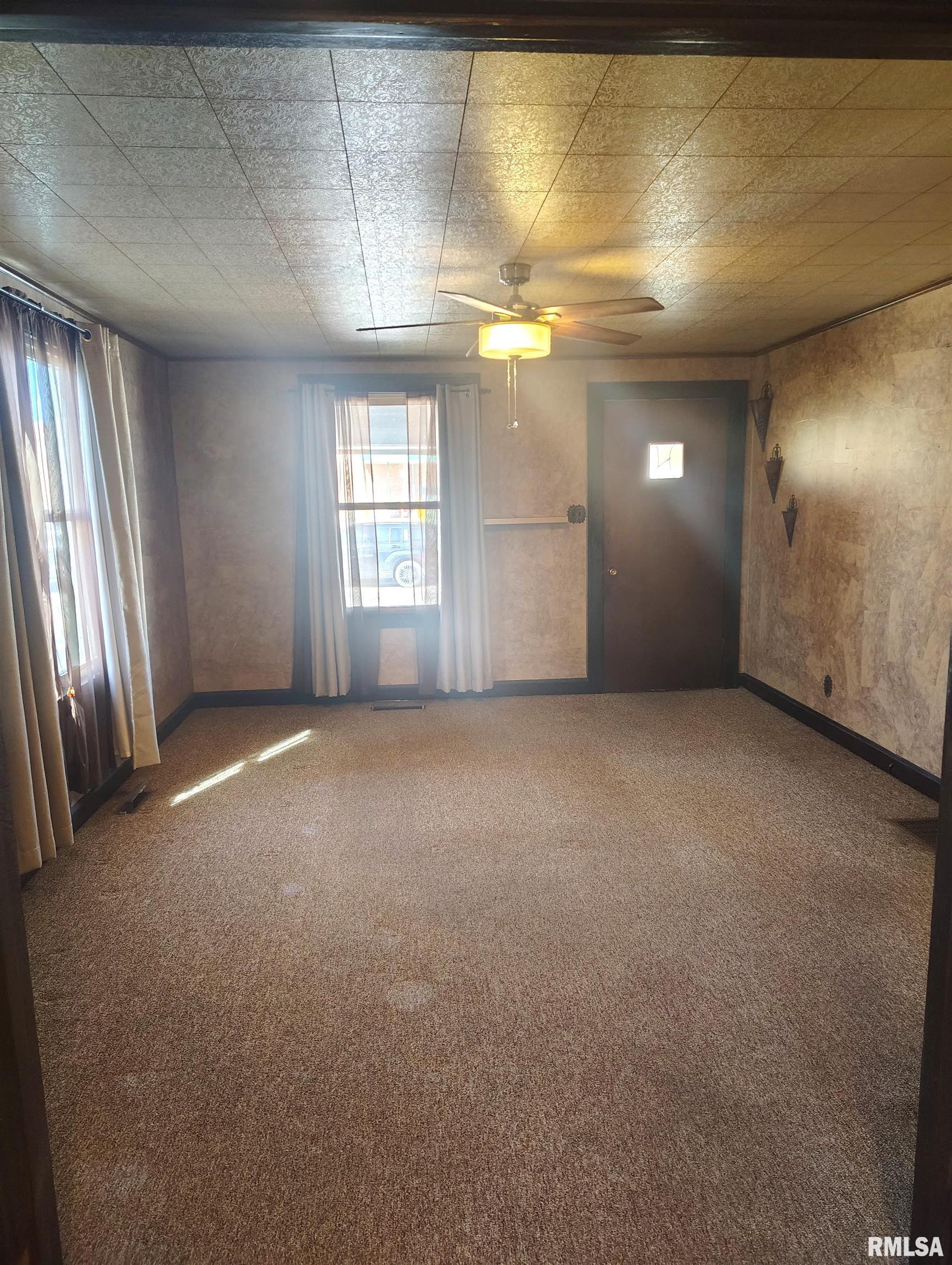 36 East Olive Street Canton, IL 61520 - Photo 15 of 23