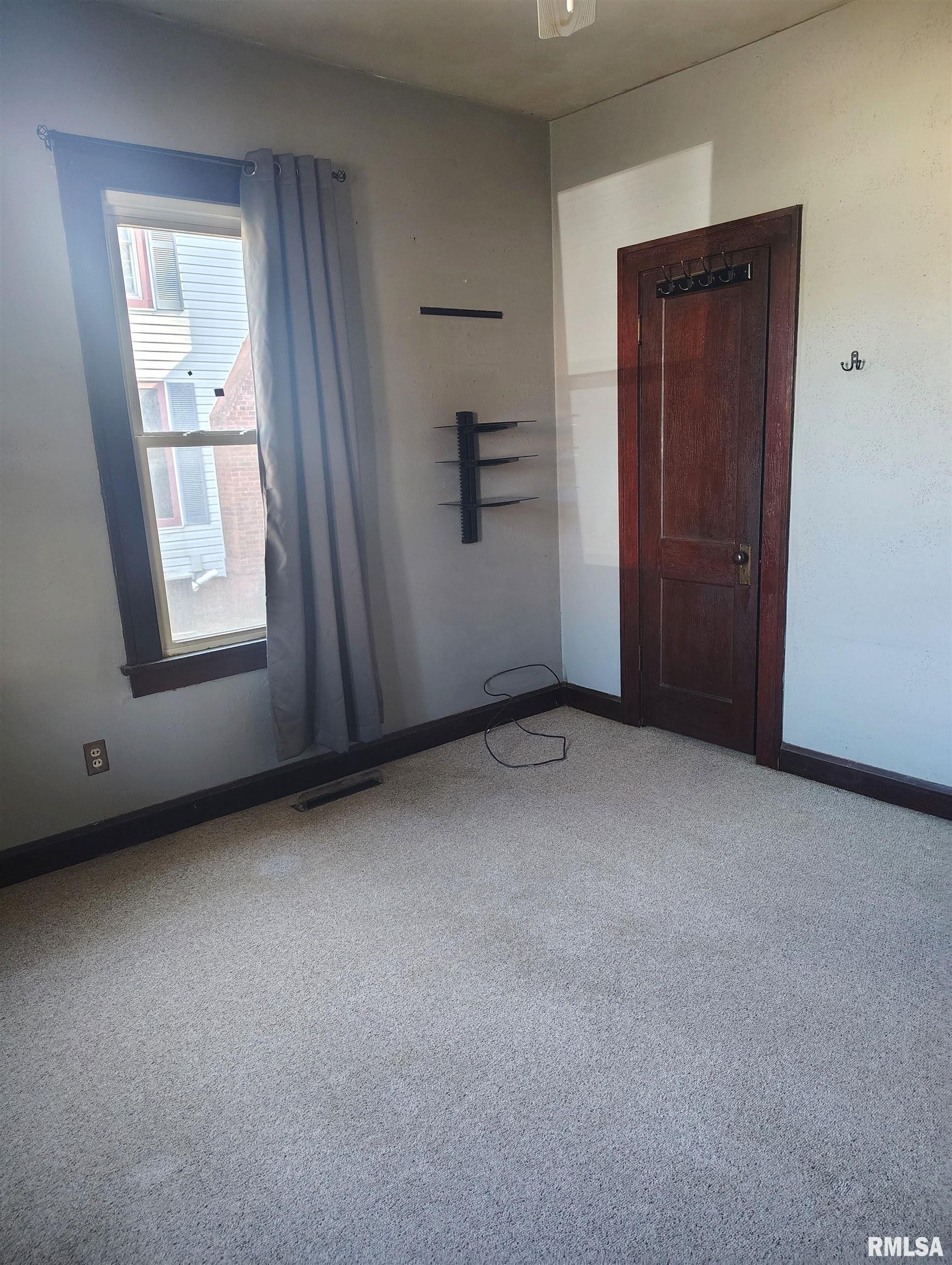 36 East Olive Street Canton, IL 61520 - Photo 17 of 23
