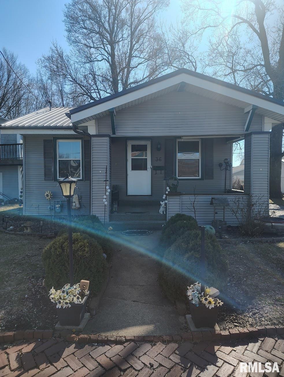 36 East Olive Street Canton, IL 61520 - Photo 3 of 23
