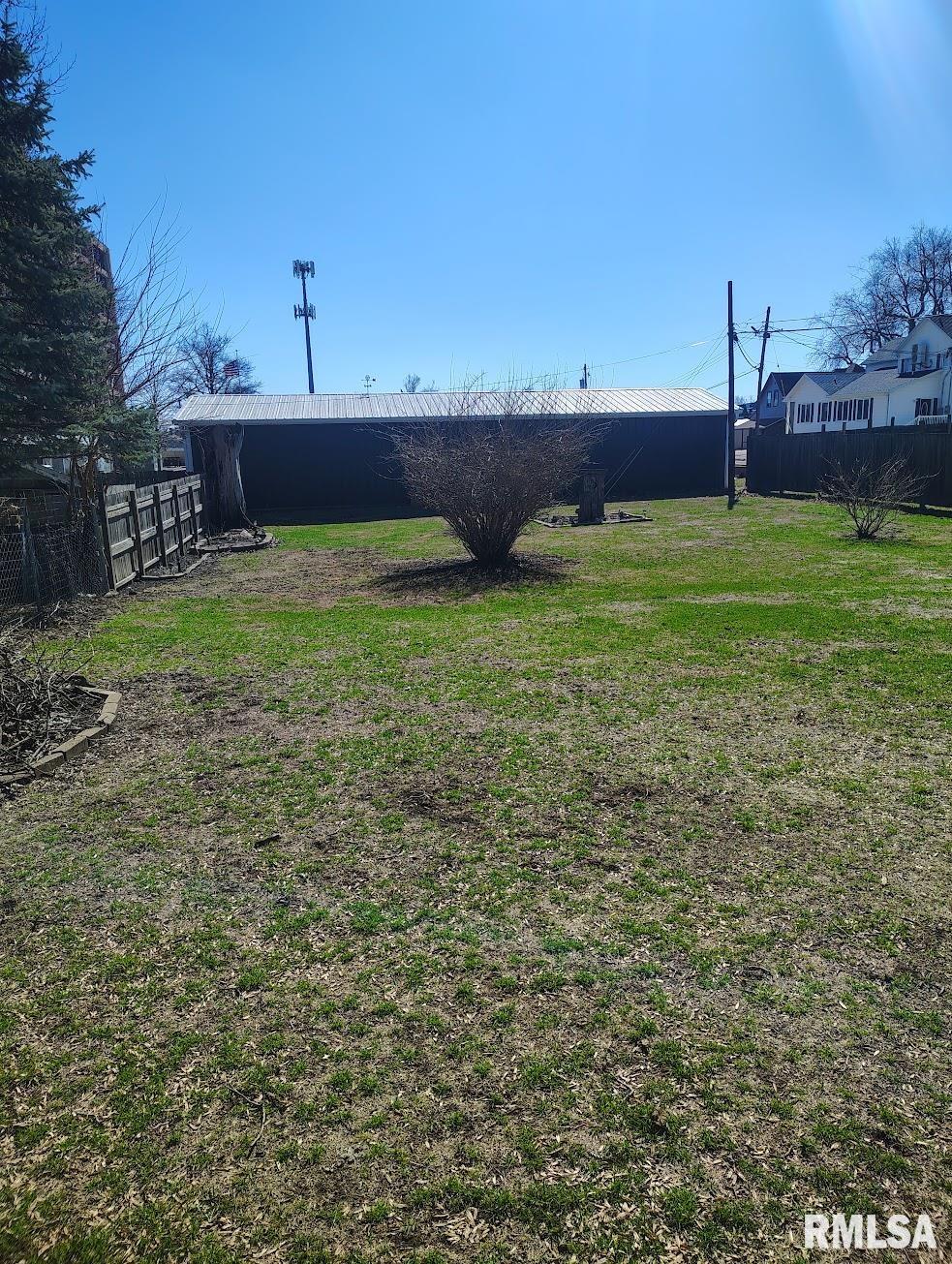 36 East Olive Street Canton, IL 61520 - Photo 10 of 23