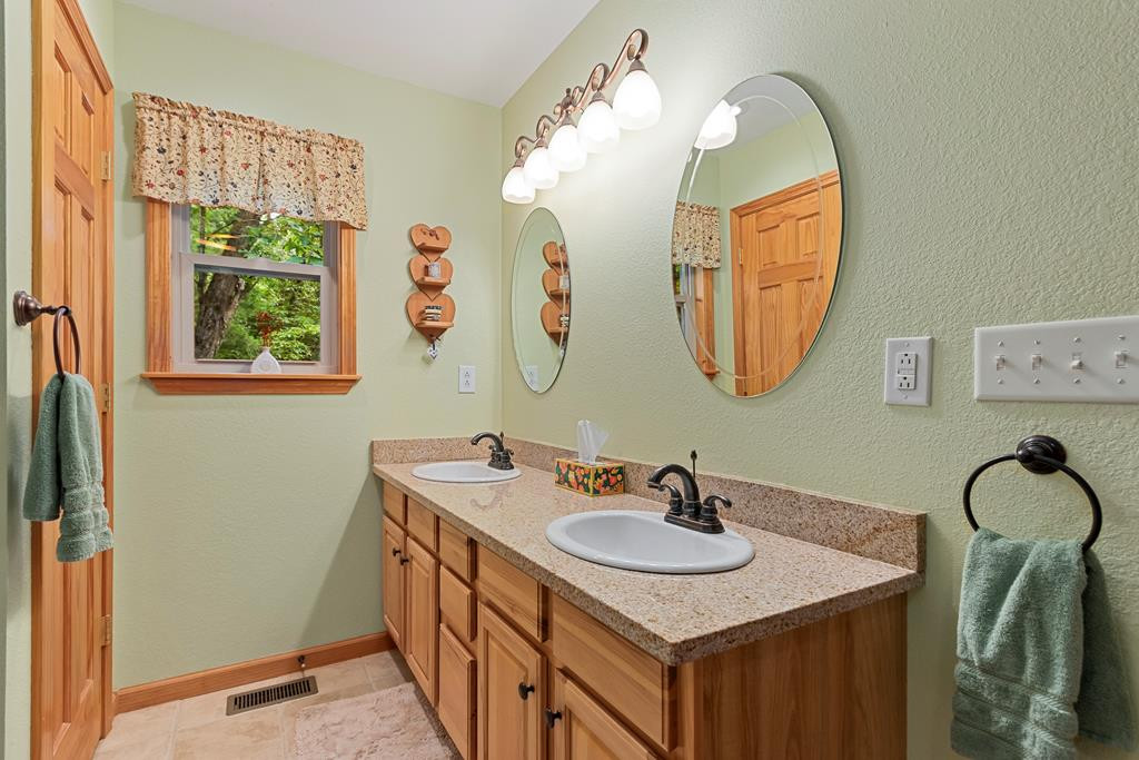 237 Morris Rdg Drive Murphy, NC 28906 - Photo 32 of 42