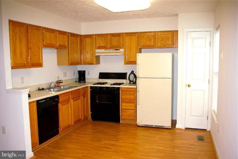 708 Summer Ridge Court Odenton, MD 21113 - Photo 5 of 8 Kitchen