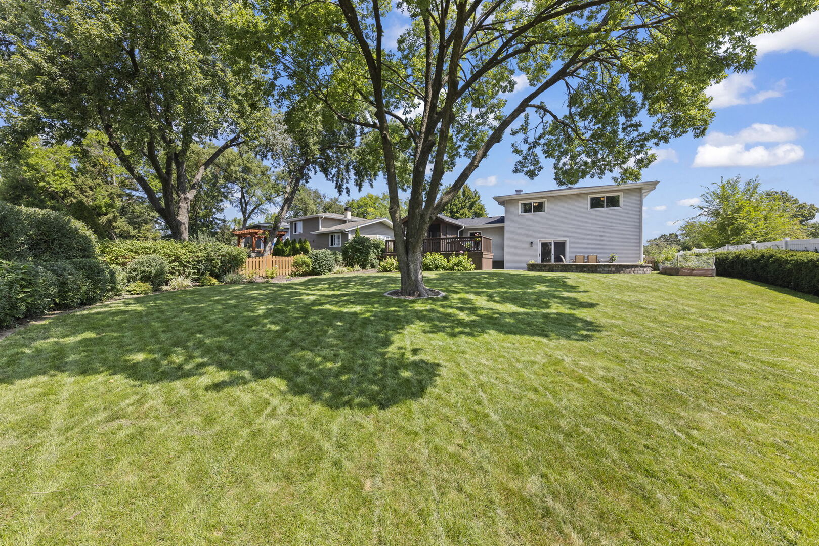 1350 Rebecca Road Lombard, IL 60148 - Photo 25 of 40 Gallery Image 25