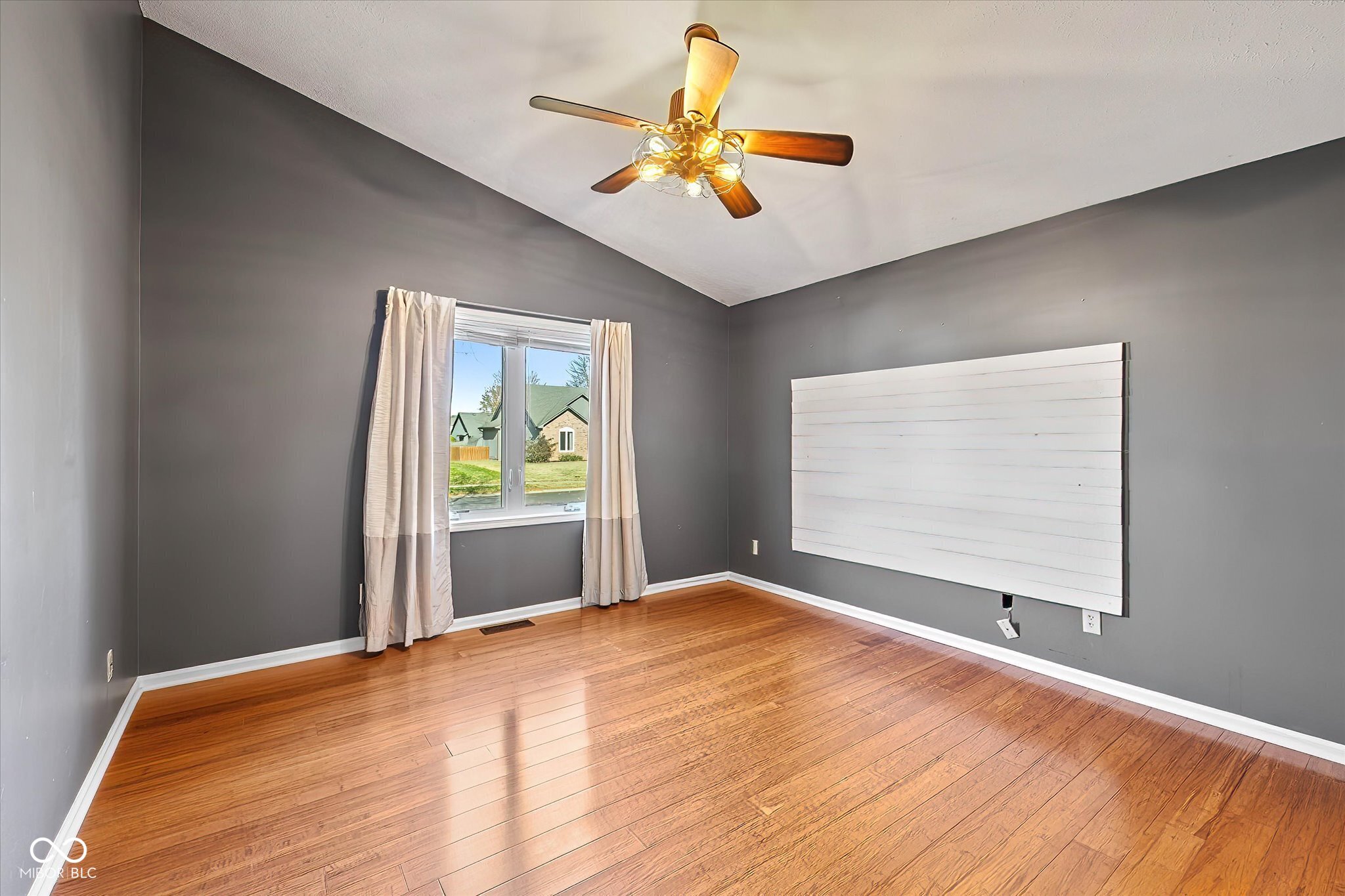 7763 Kenetta Court Fishers, IN 46038 - Photo 14 of 35