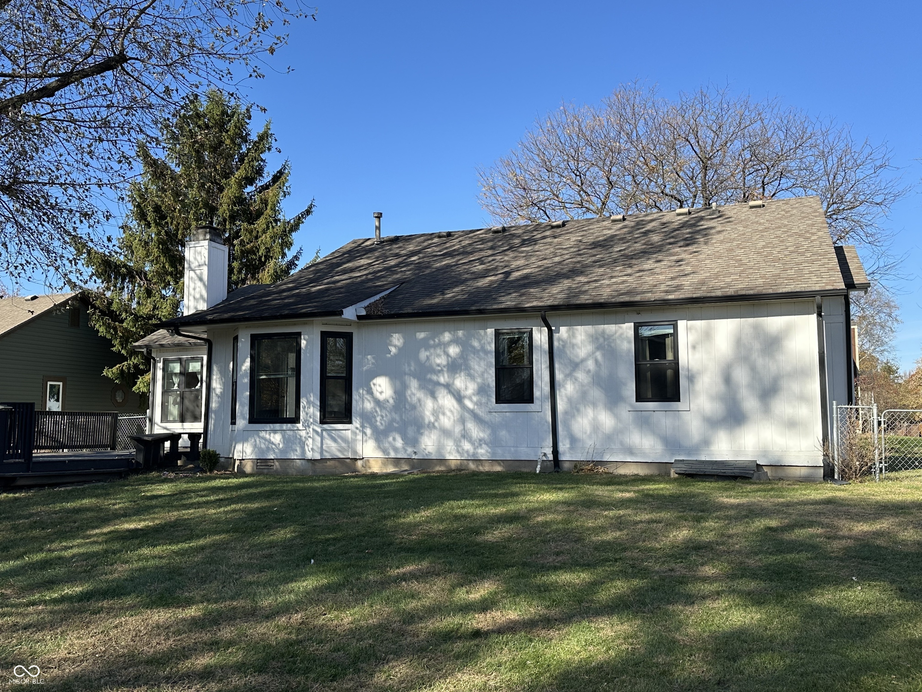 7763 Kenetta Court Fishers, IN 46038 - Photo 3 of 35