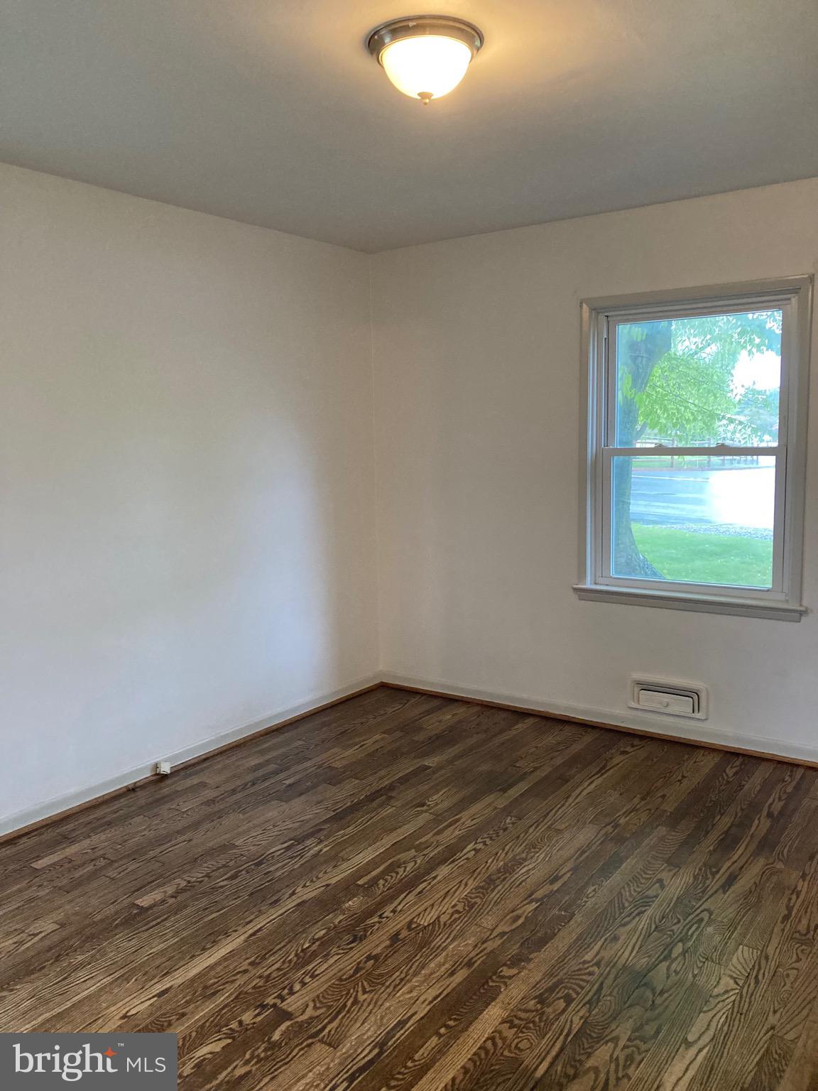 11320 Greenberry Road Hagerstown, MD 21740 - Photo 12 of 16