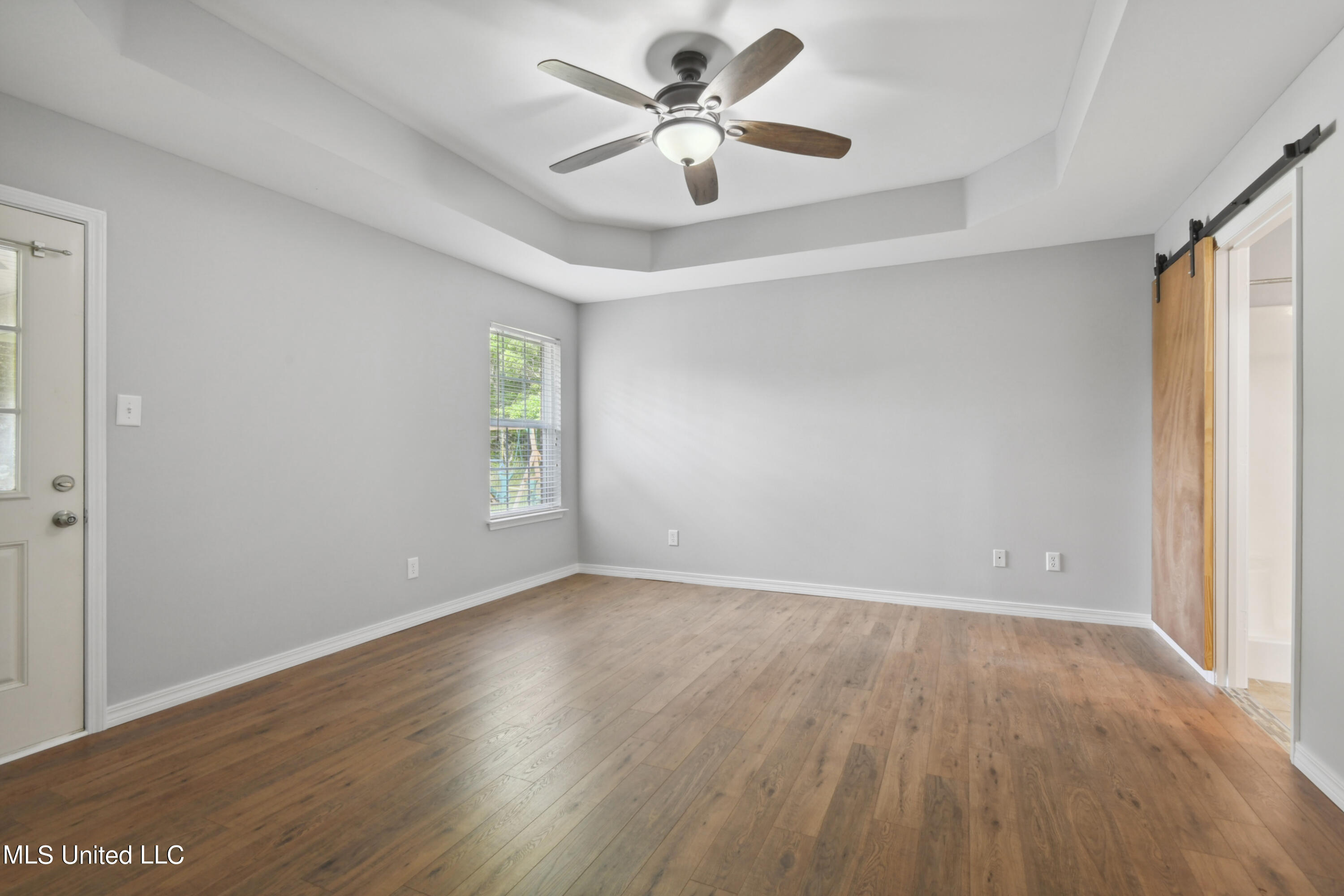 20711 Old Biloxi Road Ocean Springs, MS 39565 - Photo 12 of 22 017