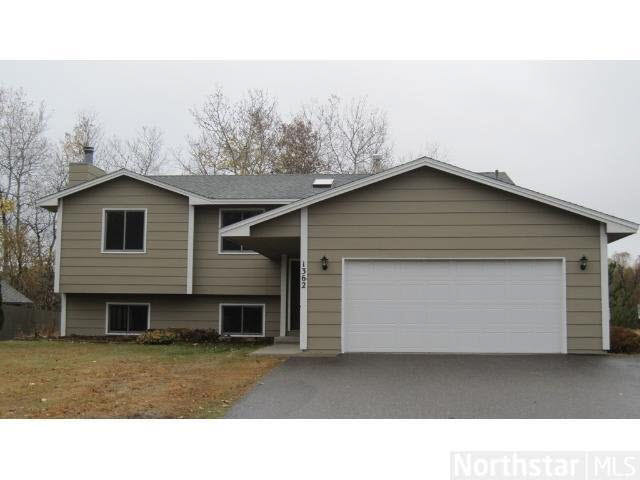 1362 Rice Creek Trail Shoreview, MN 55126 - Photo 3 of 19 Gallery Image 3