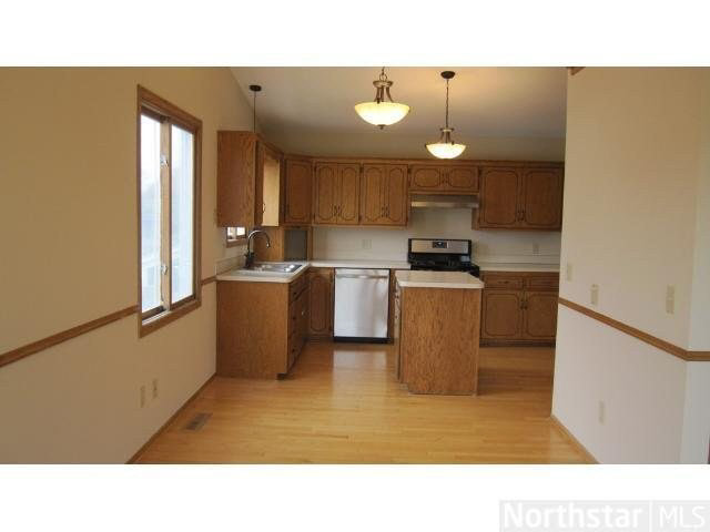 1362 Rice Creek Trail Shoreview, MN 55126 - Photo 5 of 19 Gallery Image 5