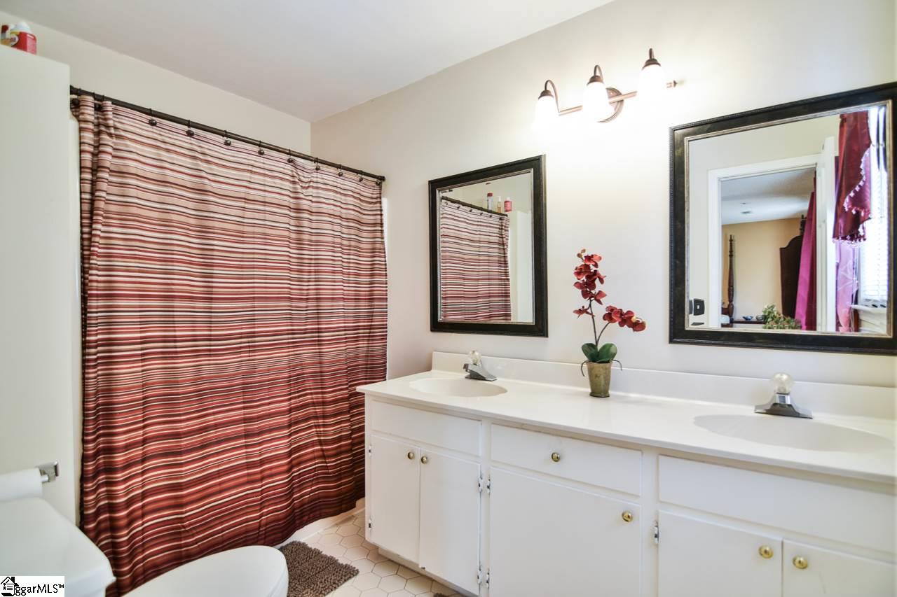 308 Quail Run Circle Fountain Inn, SC 29644 - Photo 22 of 33 Gallery Image 22