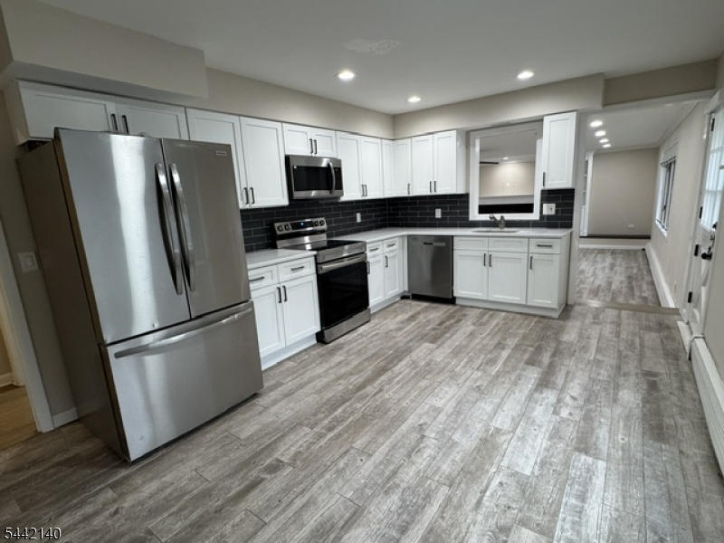 68 Nolans Point Park Road Lake Hopatcong, NJ 07849 - Photo 3 of 5