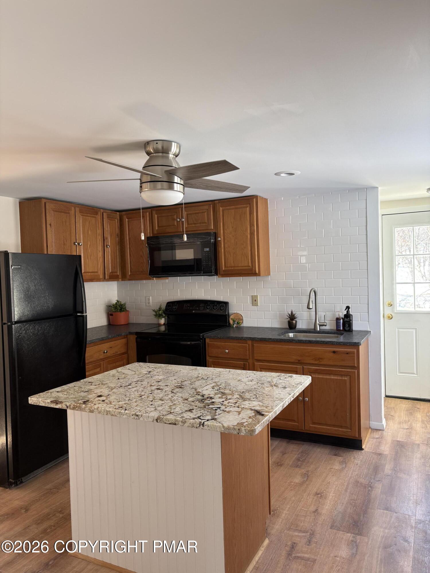 838 Hallet Road East Stroudsburg, PA 18301 - Photo 11 of 30 IMG_4620