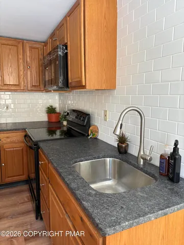 $2,400 | 838 Hallet Road, East Stroudsburg, PA 18301