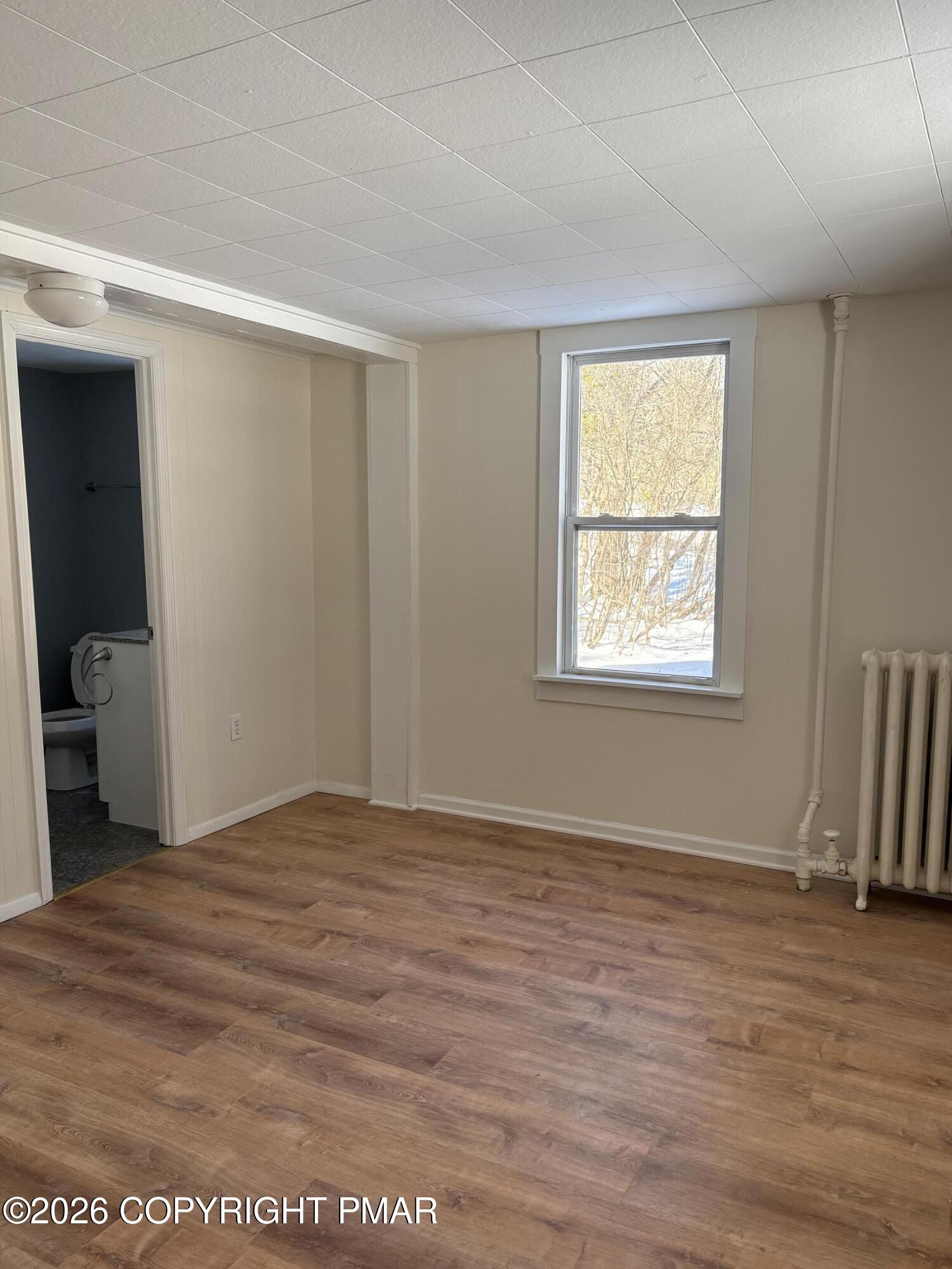 838 Hallet Road East Stroudsburg, PA 18301 - Photo 5 of 30 IMG_4596