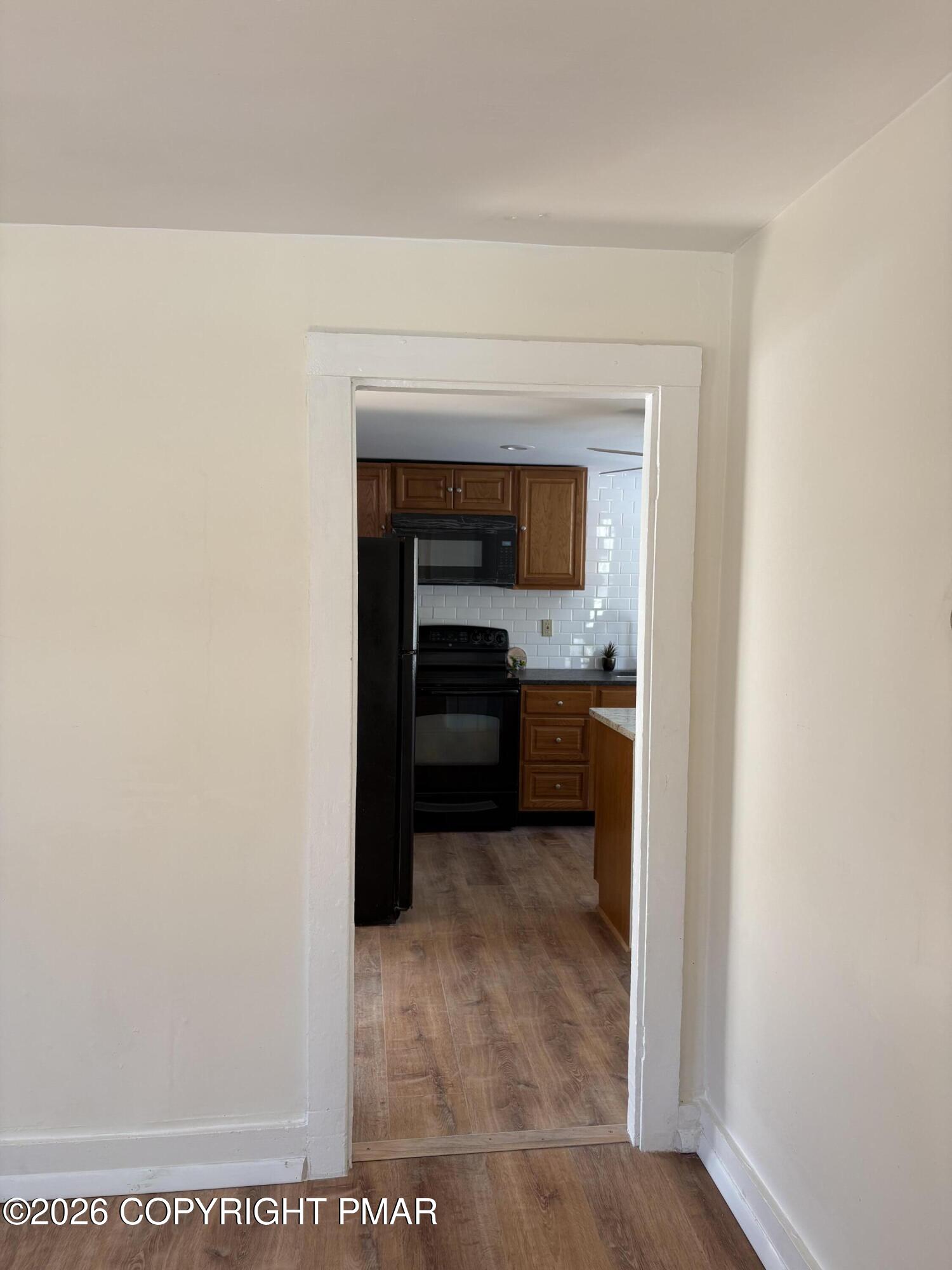 838 Hallet Road East Stroudsburg, PA 18301 - Photo 8 of 30 IMG_4624