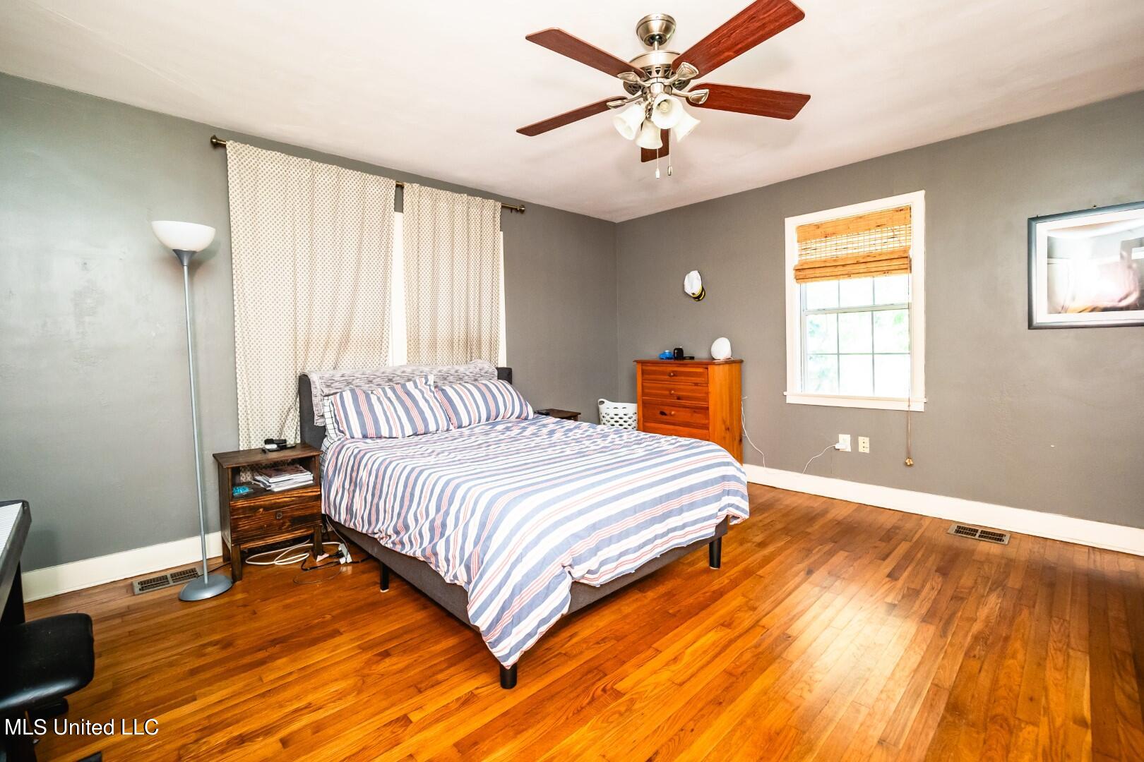 1733 Devine Street Jackson, MS 39202 - Photo 21 of 29 P5160028