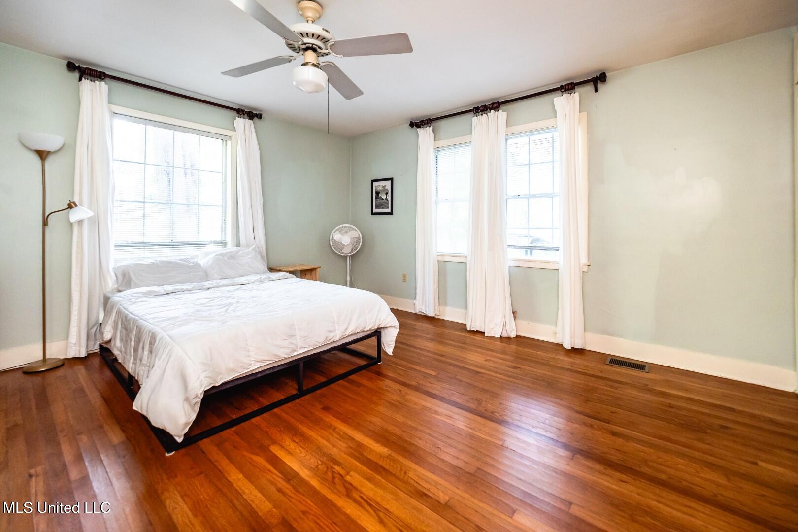 1733 Devine Street Jackson, MS 39202 - Photo 24 of 29 P5160031