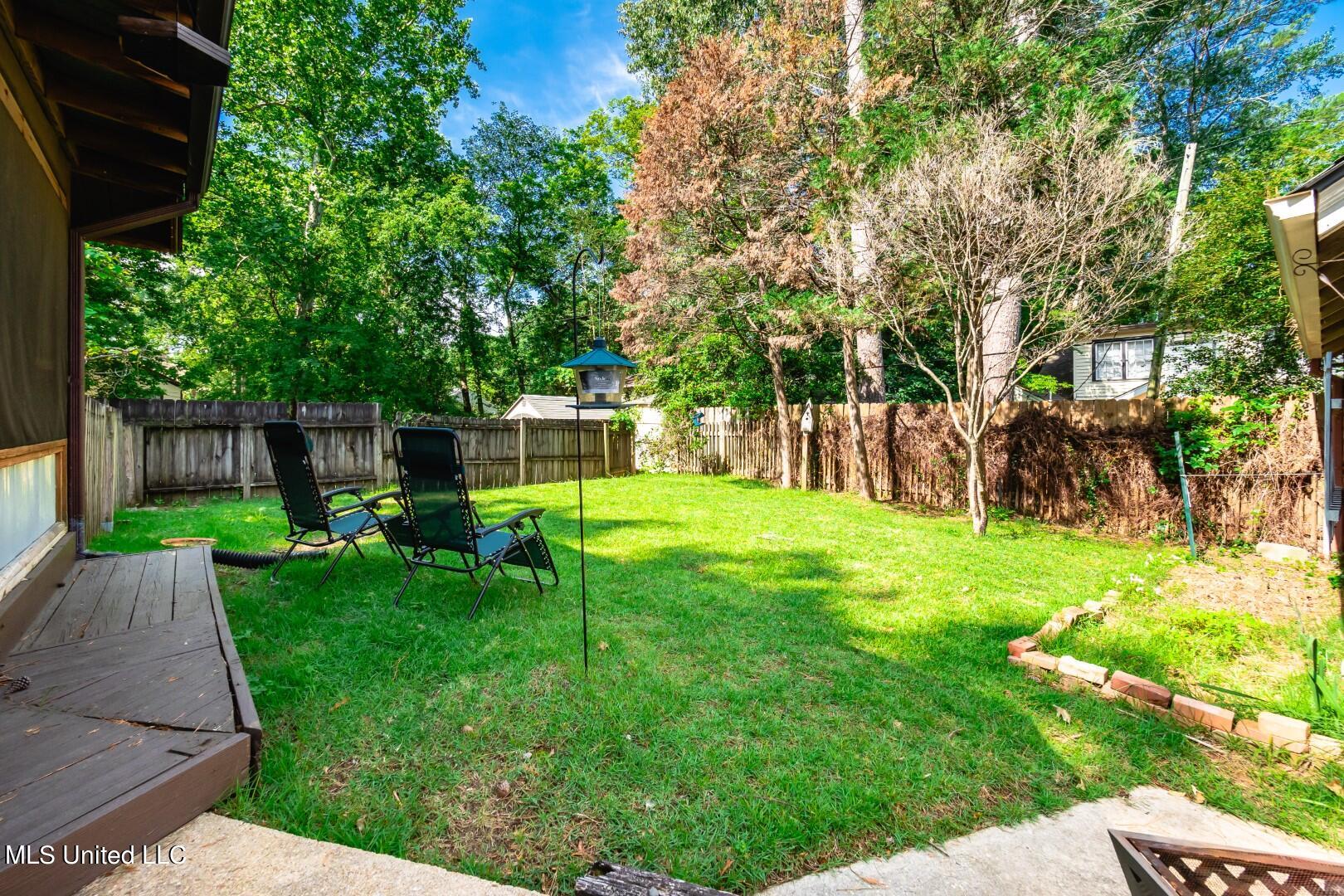 1733 Devine Street Jackson, MS 39202 - Photo 5 of 29 P5160005