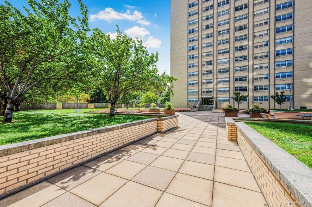 102-30 66th Road, Unit 21H Queens, NY 11375 - Photo 16 of 21