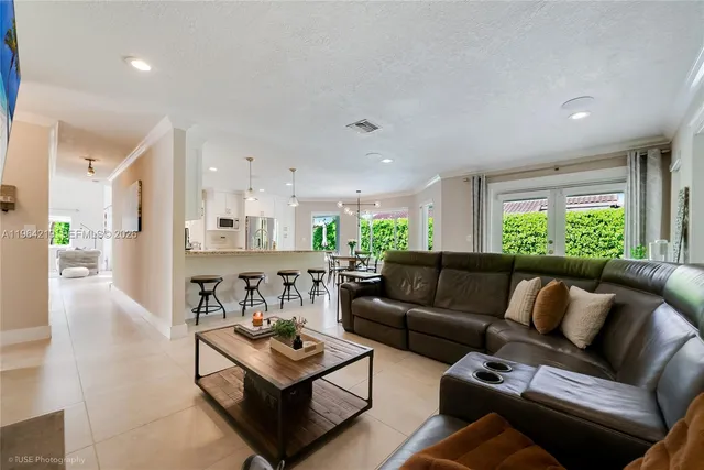 $1,200,600 | 11983 Southwest 99th Street, Miami, FL 33186