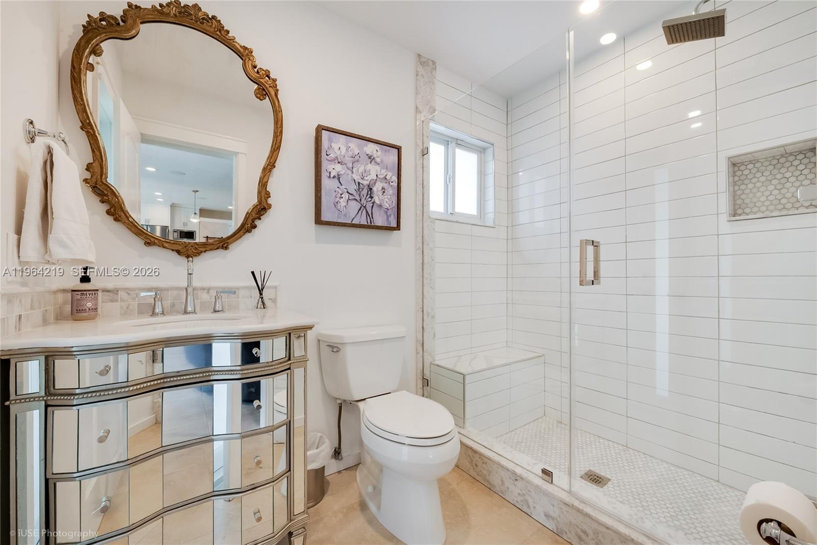 11983 Southwest 99th Street Miami, FL 33186 - Photo 19 of 39 Guest Bathrrom