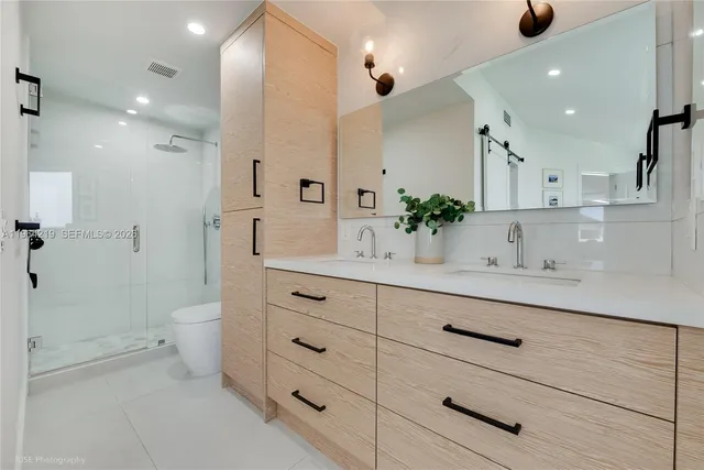 $1,200,600 | 11983 Southwest 99th Street, Miami, FL 33186