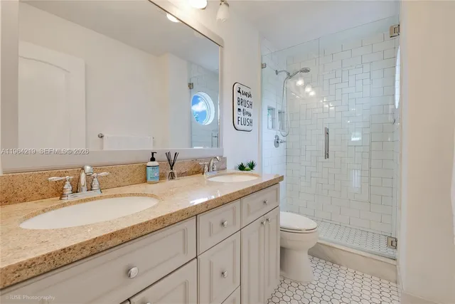 $1,200,600 | 11983 Southwest 99th Street, Miami, FL 33186