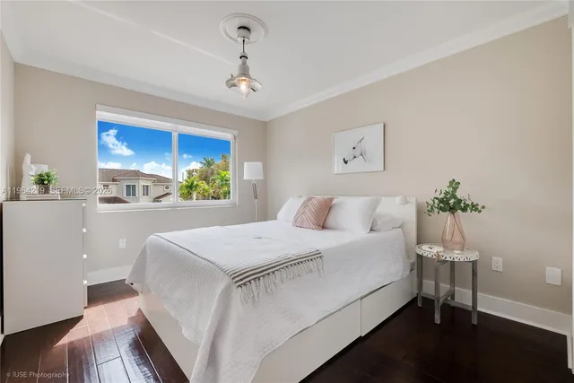 $1,200,600 | 11983 Southwest 99th Street, Miami, FL 33186